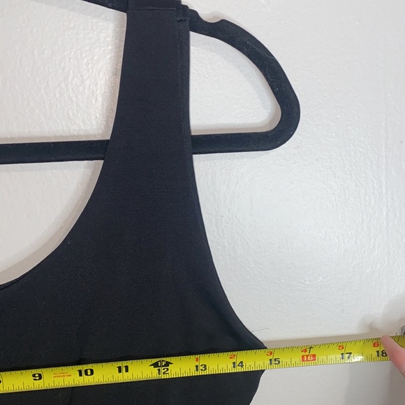 🐚The perfect Black bodysuit! - Picture 8 of 8